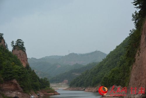 秋千架景区，双峰并立（刘海天 摄）