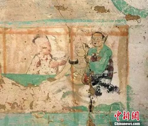 图为莫高窟9窟壁画良医授药(晚唐)。　敦煌研究院供图