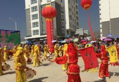 第四届百合旅游节：村民自导自演文化节目助阵！