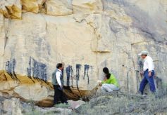 甘肃景泰芦阳发现大幅古岩画 初步断定距今约3000年前