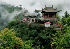 “陇右第一名山”兴隆山乱象重重，靓丽风景谁来维护？