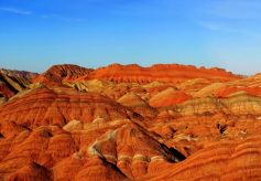 甘肃张掖七彩丹霞旅游景区游客接待量 提前6天突破100万人次