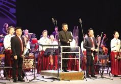 中外影视经典民族交响音乐会《岁月留声》为父老乡亲送祝福