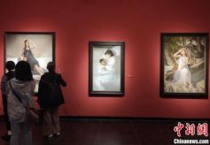 “国韵经典——中国当代写实油画大展”长沙开幕