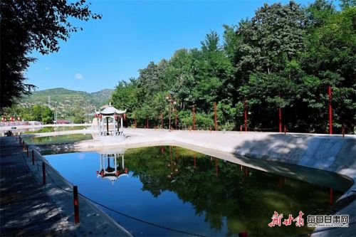 图为泾川县红河乡田赵村景区2.jpg