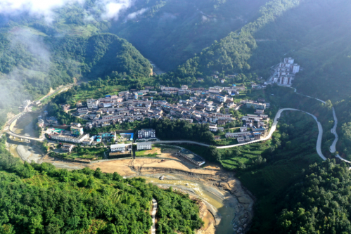 武都区裕河镇赵钱坝村