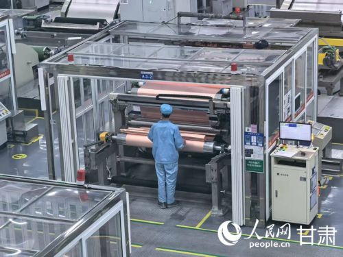 甘肃海亮公司生产车间。人民网记者 高翔摄