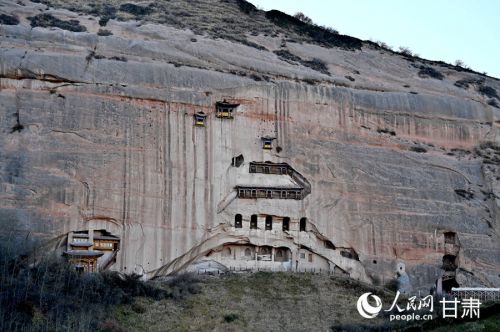 马蹄寺石窟群。人民网 席娟娟摄