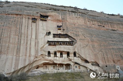三十三天石窟。人民网 席娟娟摄