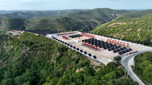 位于陇东合水县的页岩油合H9平台实现“零碳采油”。王勇辉摄