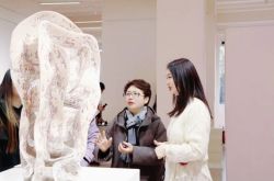 沥土生息——杜沁芬作品展亮相北京798艺术区